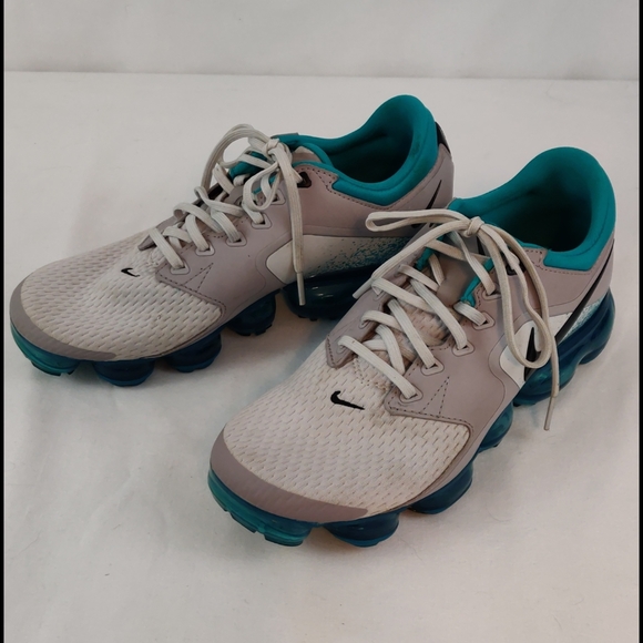 Nike Shoes - Nike Airvapormax Shoes